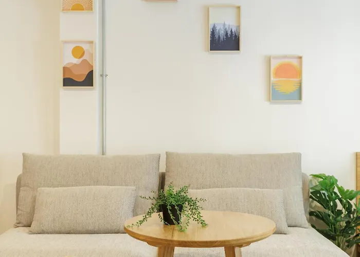 Wabisabi 3 Min To Train Station